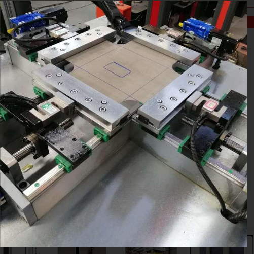 1695697828323817.png 雙軸雙向拉伸試驗機 醫(yī)學(xué)多方向50KN1.png